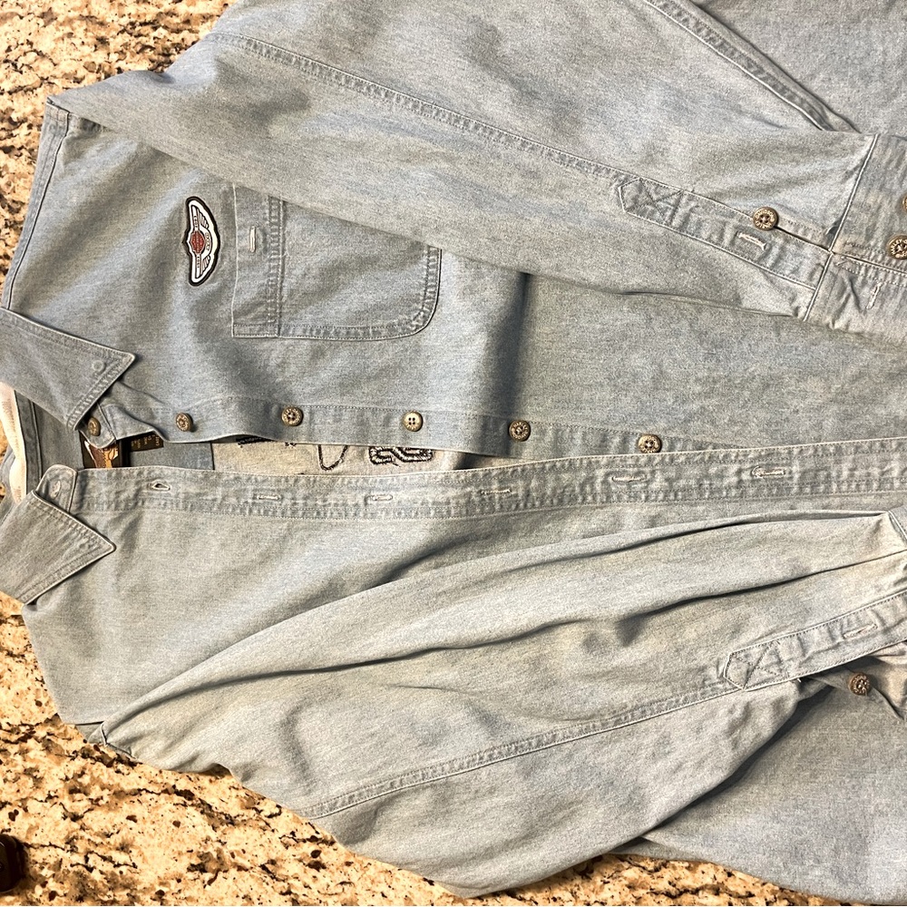 Harley Davidson denim vintage long sleeve. Size large.